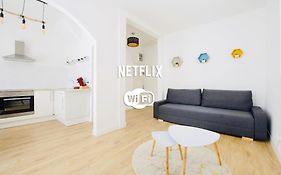 Le Petit Martegal Appartement Spacieux En Centre Ville Et Proche De La Plage
